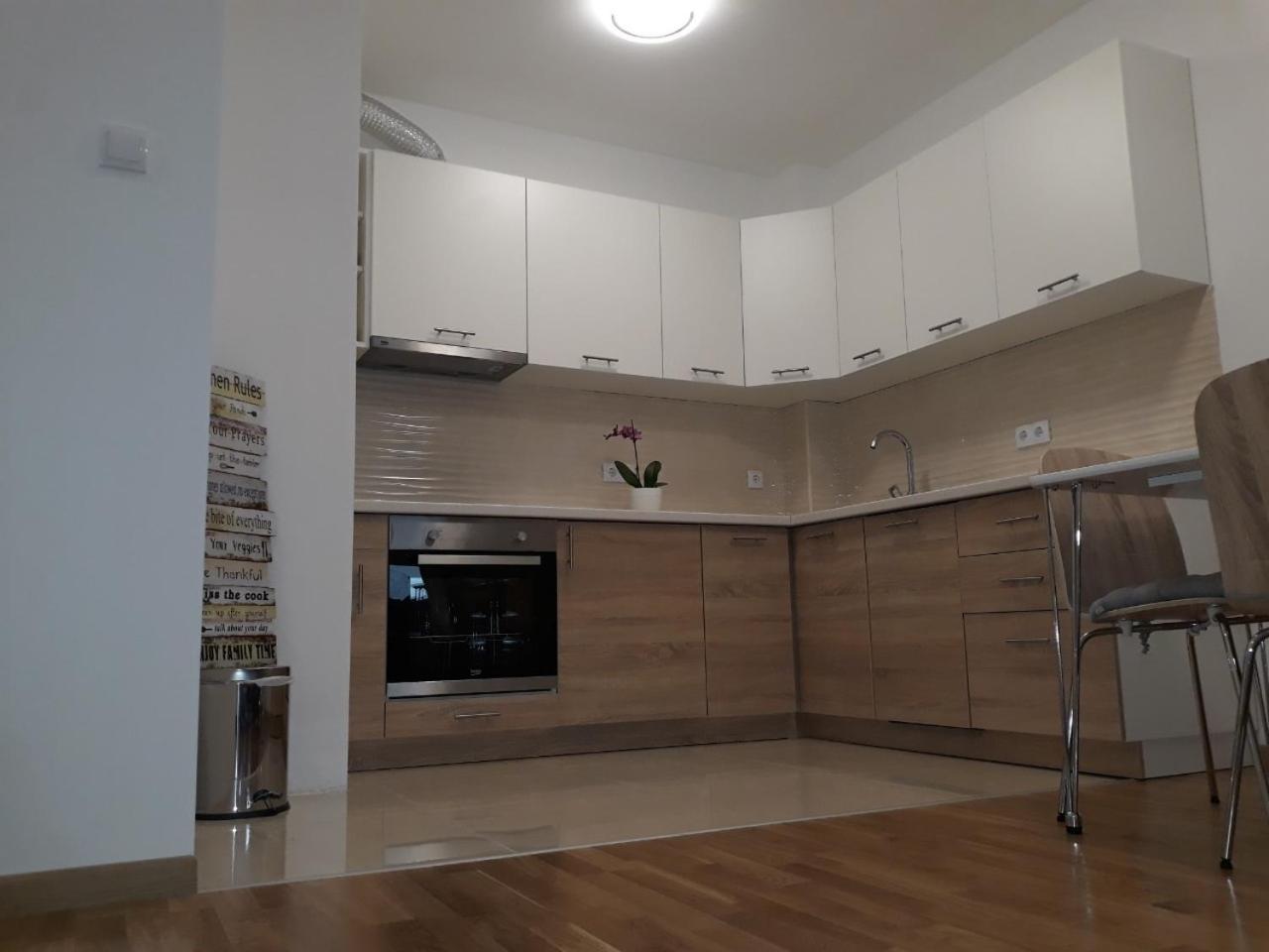 Apartman Lukana บันยาลูกา ภายนอก รูปภาพ